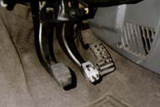 Brake pedal separator